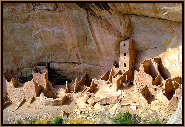 Ancient Anasazi dwellings at Mesa Verde NP, Colorado.